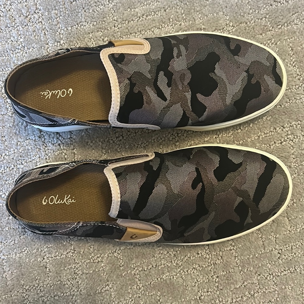 OluKai Women's Camo Slip-On Sneakers in Black and Tan